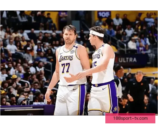 湖人连败东契奇里夫斯遭打击 霍华德喊话愿复出助球队